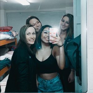 Meet your Posher, Elida